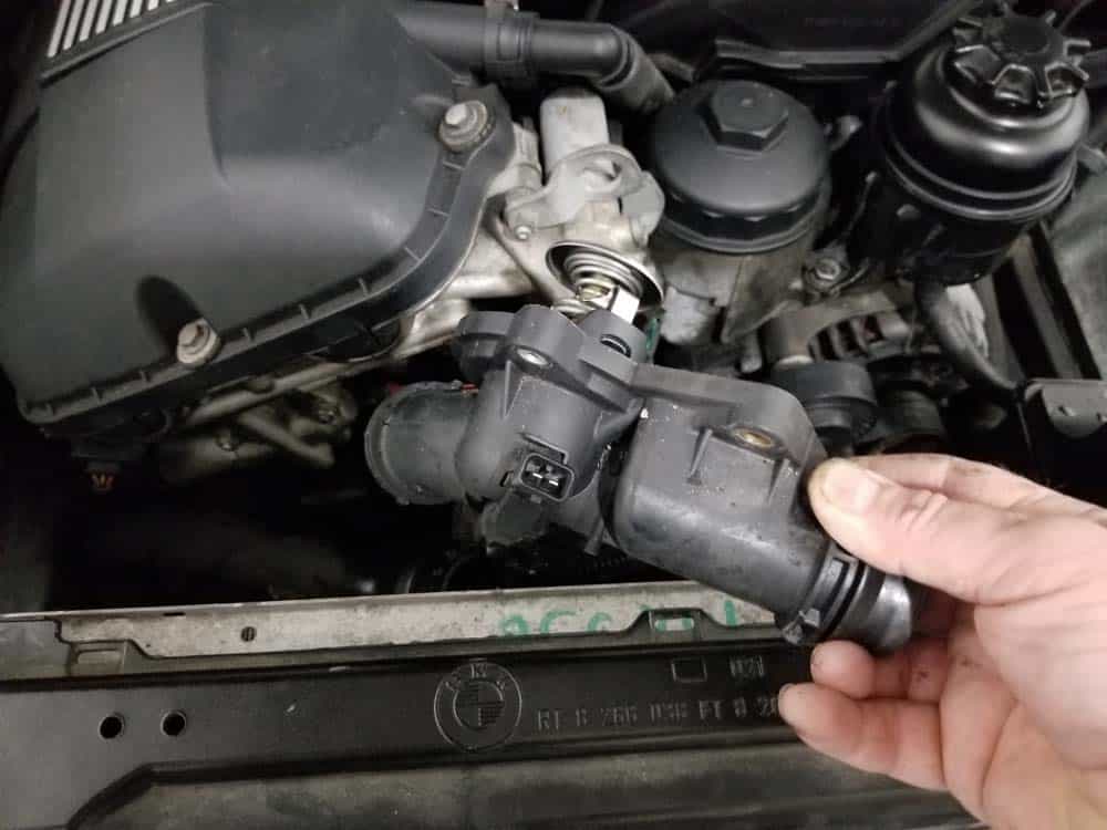See B0712 in engine